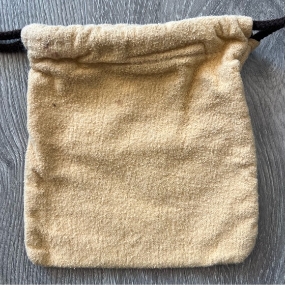 Louis Vuitton Dust Bag (19) - Picture 2 of 3